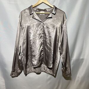 Vintage 90s Bentley cream button-down Polyester Dress Collar blouse top Shirt XL